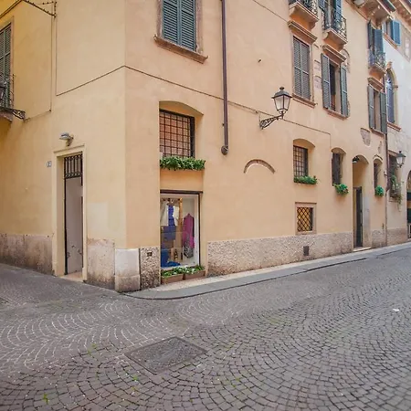 Italianflat - La Residenza Del Cantante Verona Exterior photo